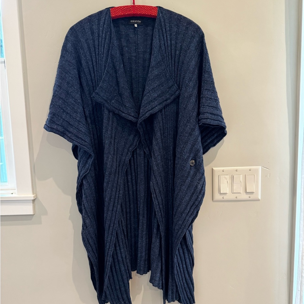 Eskandar Silk and Linen Poncho,first picture best represents color